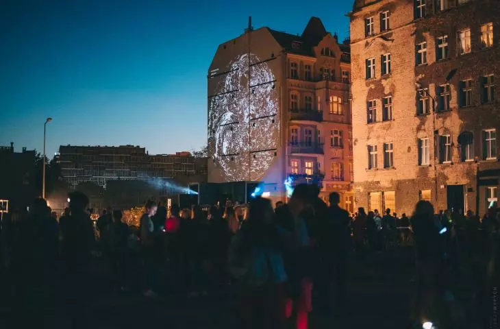 Wroclaw townhouses in the light of projectors