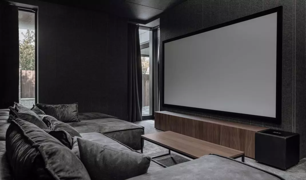 Poroda House w Kijowie projektu MAKHNO