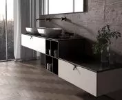 A minimalist design, natural surfaces, and clear divisions create an interior without excessive decoration. The SIENA and ORiSTO Collections