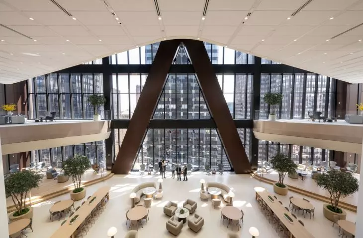 270 Park Avenue, designed by Foster + Partners, is the new headquarters of JPMorgan Chase