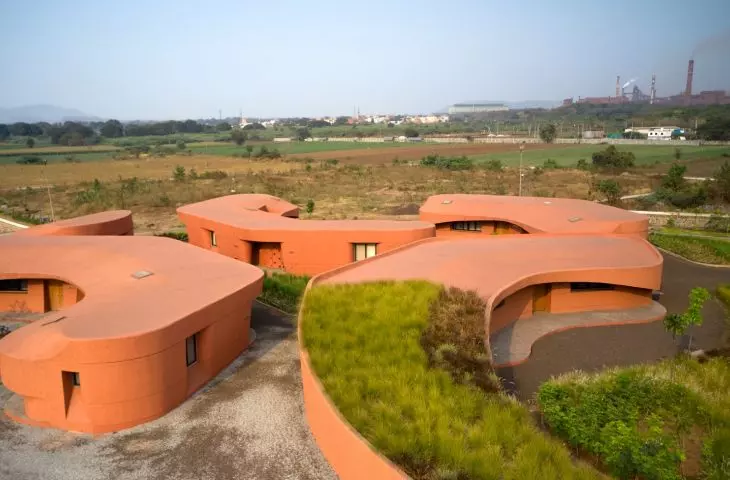 Hampi Art Labs by sP+a