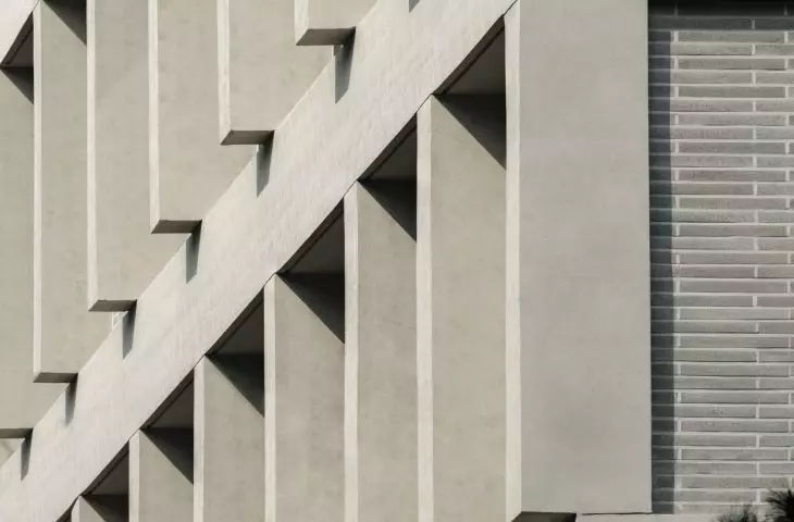 HOURS Building w Seulu projektu See Architects