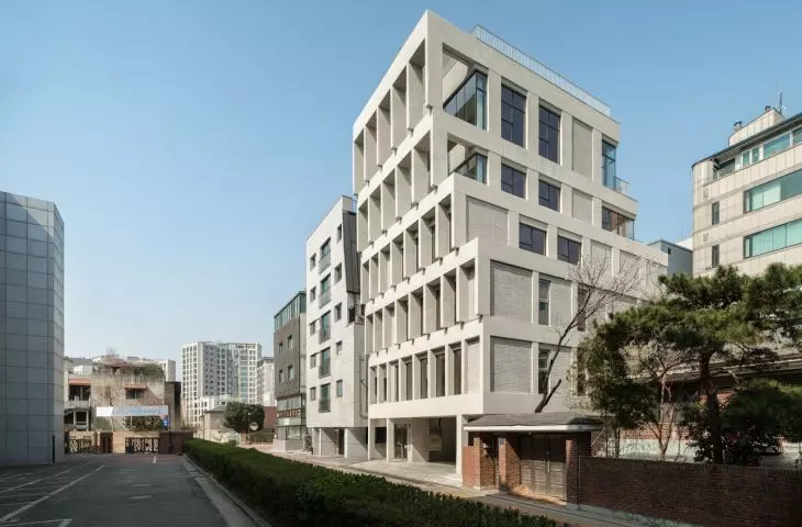 HOURS Building w Seulu projektu See Architects