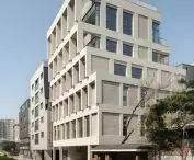 HOURS Building w Seulu projektu See Architects