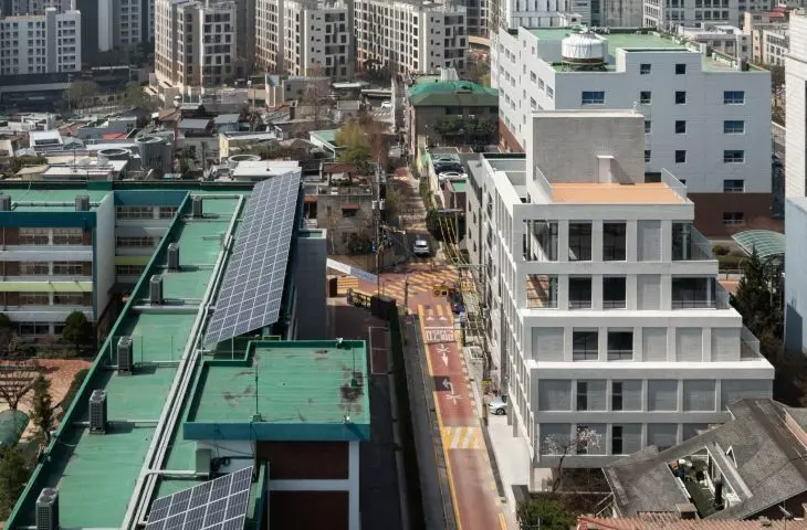 HOURS Building w Seulu projektu See Architects
