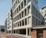 HOURS Building w Seulu projektu See Architects