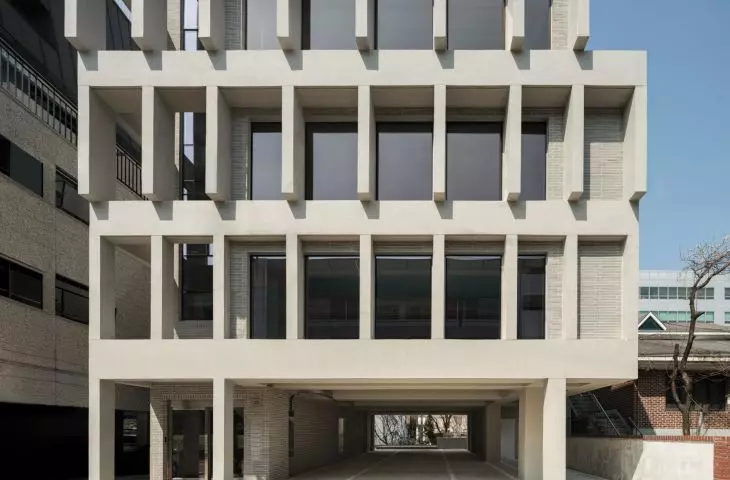 HOURS Building w Seulu projektu See Architects