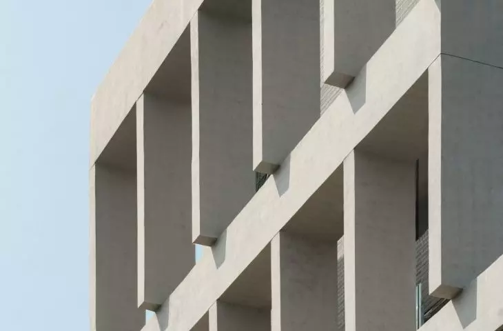 HOURS Building w Seulu projektu See Architects