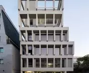 HOURS Building w Seulu projektu See Architects