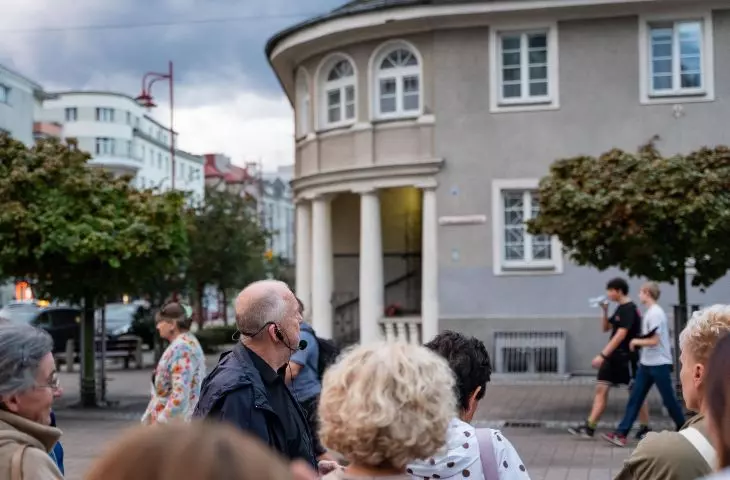 Spacer nocny: O nowoczesności Centrum Gdyni – od modernizmu do współczesności