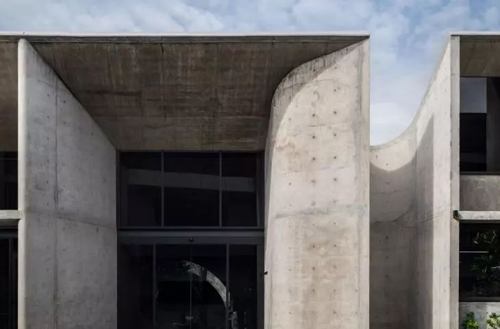 Novolife HQ w Bangkoku projektu Studio Krubka