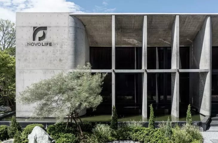 Novolife HQ w Bangkoku projektu Studio Krubka