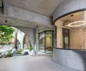 Novolife HQ w Bangkoku projektu Studio Krubka