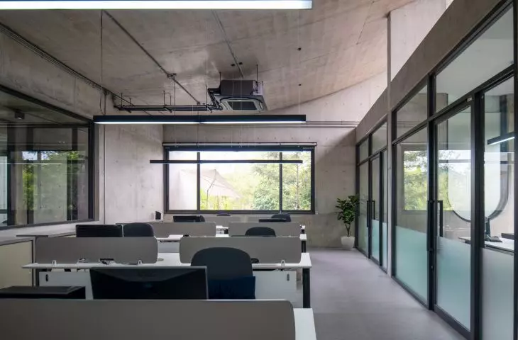 Novolife HQ w Bangkoku projektu Studio Krubka