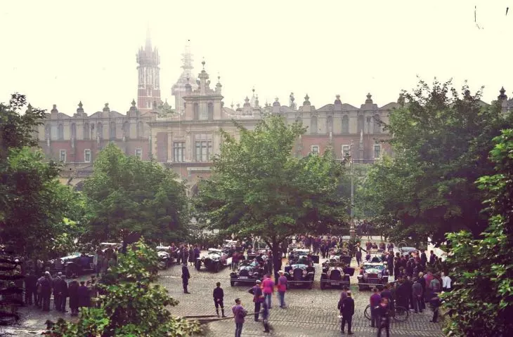 Until the 1960s, the Main Market Square in Kraków was full of trees