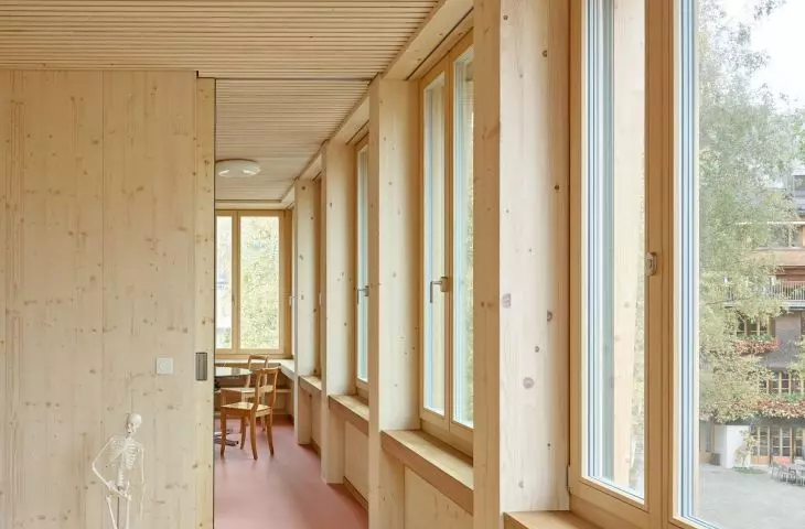The new Bossard Schule building in Unterägeri, designed by Gut Deubelbeiss Nill Architekten