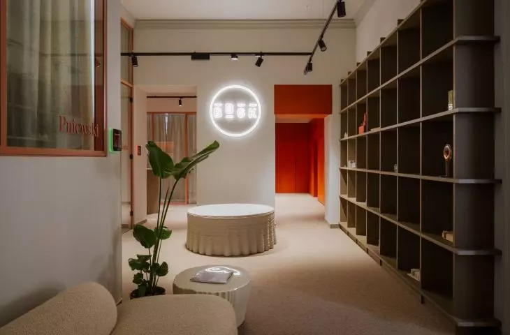 BBGK Architekci's new studio is located in the former headquarters of Bank Zachodni in Warsaw, which was commissioned by Hipolit Wawelberg and built in 1897
