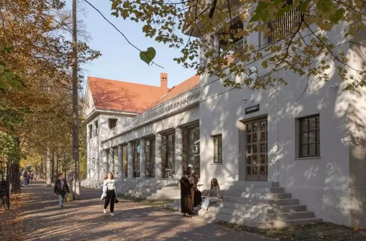 Betonhaus w parku Wilsona, Poznań, stan po rewaloryzacji i przebudowie wg proj. CDF Architekci