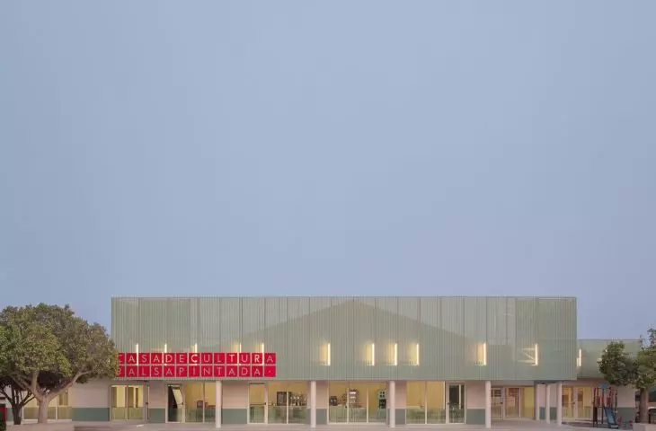 Casa de la Cultura de Balsapintada, designed by COR Architecture + Design