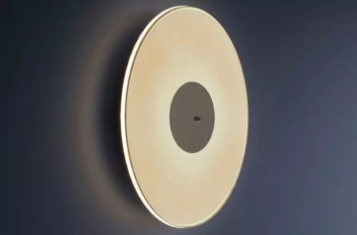 The NOVA by HSK x TAR lamp collection, available in pendant and wall-mounted versions
