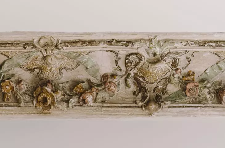 Art Nouveau stucco 