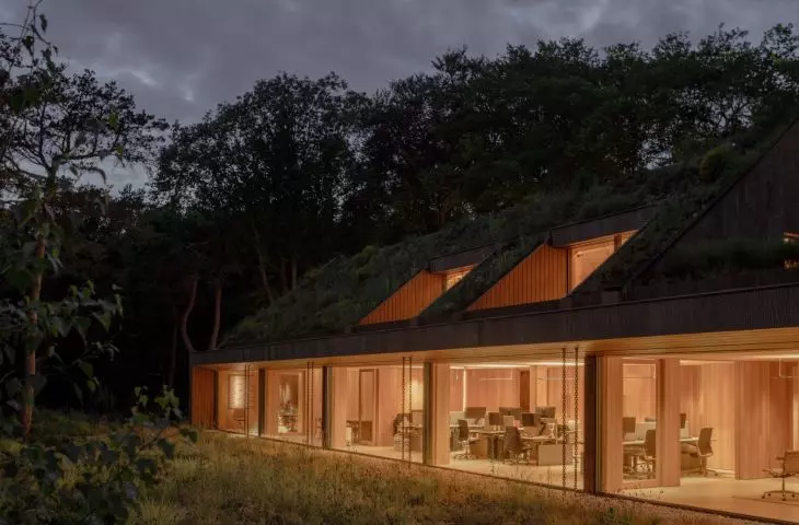 Office by Nature w Blaricum projektu Studio Massimo