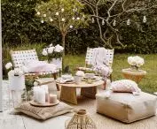 Atmospheric lanterns will create a unique atmosphere accompanied by soft seats