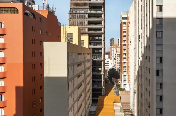 Capote 210 w São Paulo projektu Andrade Morettin Arquitetos