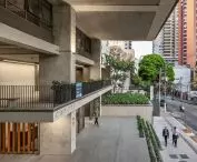 Capote 210 w São Paulo projektu Andrade Morettin Arquitetos