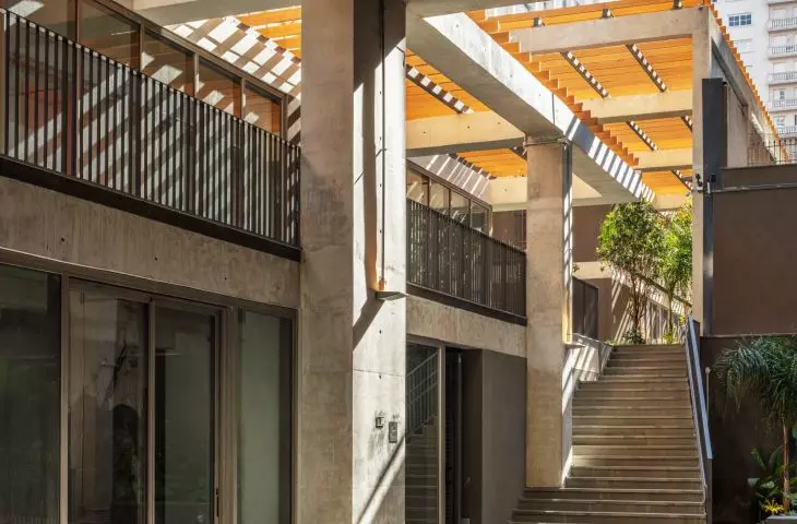Capote 210 w São Paulo projektu Andrade Morettin Arquitetos