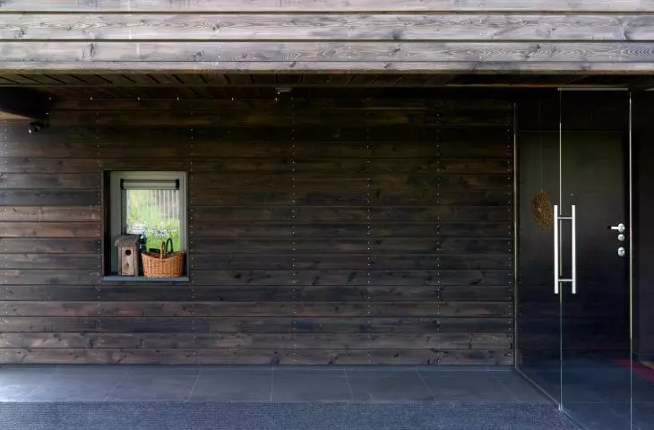 Facade detail 