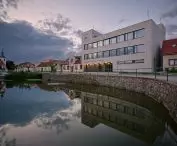Čebín Primary School pod Brnem projektu knesl kynčl architekti