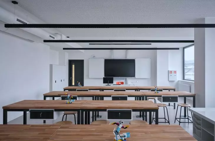 Čebín Primary School pod Brnem projektu knesl kynčl architekti