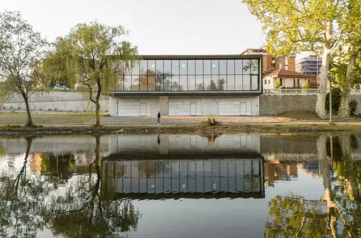 The complex in Sesto Calende, designed by Giulia de Appolonia