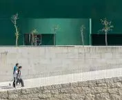 Ponto C w Penafiel projektu Galeria Gabinete