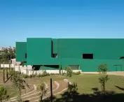 Ponto C w Penafiel projektu Galeria Gabinete