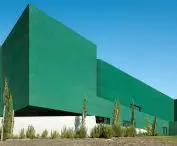 Ponto C w Penafiel projektu Galeria Gabinete