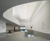 Ponto C w Penafiel projektu Galeria Gabinete