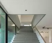 Ponto C w Penafiel projektu Galeria Gabinete