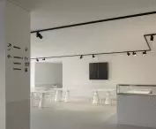 Ponto C w Penafiel projektu Galeria Gabinete