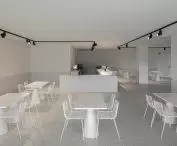 Ponto C w Penafiel projektu Galeria Gabinete