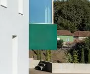 Ponto C w Penafiel projektu Galeria Gabinete