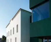Ponto C w Penafiel projektu Galeria Gabinete