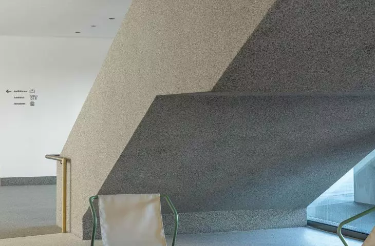 Ponto C w Penafiel projektu Galeria Gabinete
