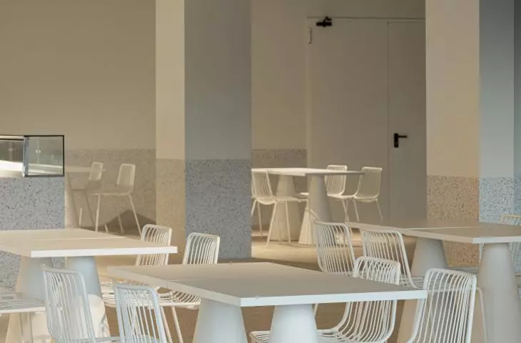 Ponto C w Penafiel projektu Galeria Gabinete