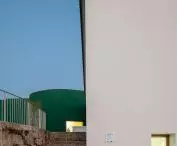 Ponto C w Penafiel projektu Galeria Gabinete
