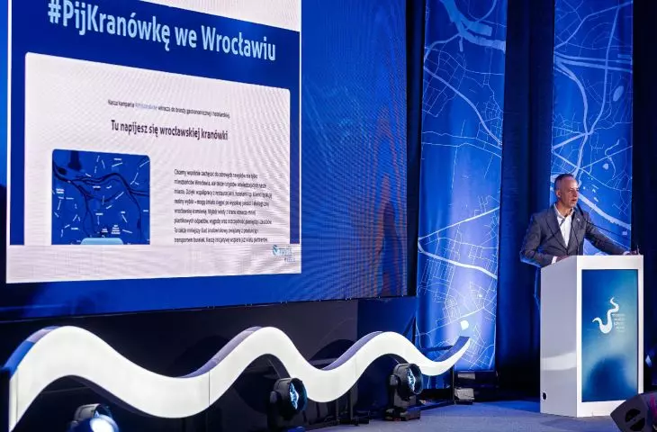 Przemysław Gałecki z MPWiK we Wrocławiu opowiadał o akcji #PijKranówkę