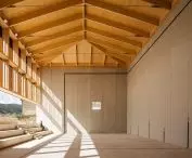 The Maeztu Frontón in Aguilar de Codés, designed by VERNE Arquitectura + Alejandro Maortua