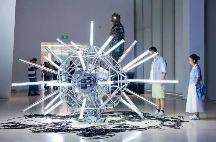 Suzhou Museum of Contemporary Art nad jeziorem Jinji projektu BIG