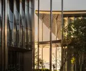 Suzhou Museum of Contemporary Art nad jeziorem Jinji projektu BIG